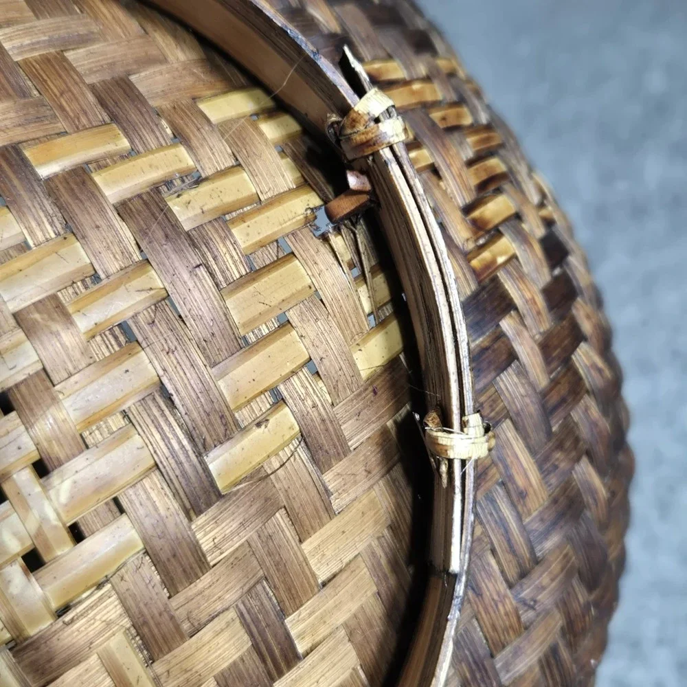 VINTAGE‎ Brown Split Bamboo Asian Hand-Woven Oval Basket W/ Lid Handles RARE